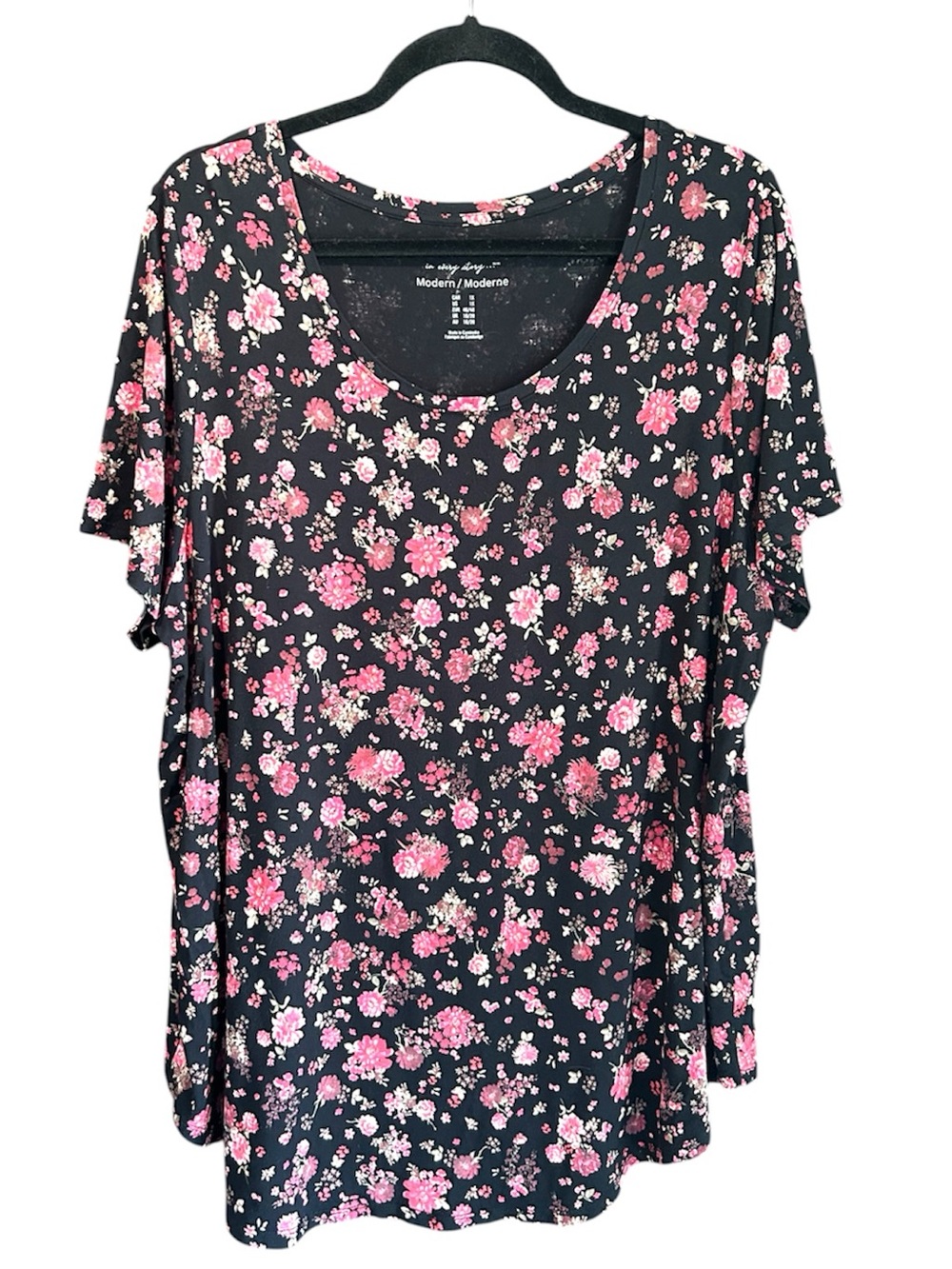 Penningtons Black Short-Sleeve Scoop Neck Top with Pink Floral Print